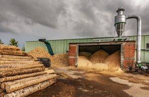 Sawmill waste collection in the Midlands